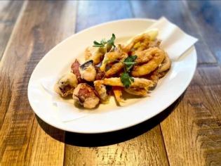 魚介と野菜のフリット フレッシュレモンを添えて