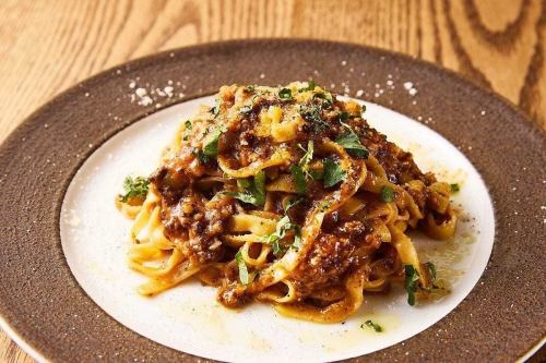 濃厚ボロネーゼ ~じっくり煮込んだ贅沢ラグー~