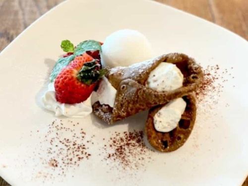 ドルチェ・カンノーリ ~シチリアの揚げ菓子~