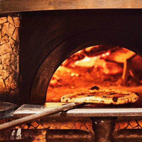 PIZZA LUNCH(薪窯で焼き上げるピッツァ)