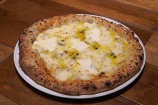 クワトロ フォルマッジ