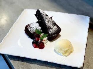 しっとり濃密 ガトーショコラ ~贅沢仕立て~