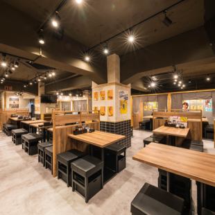 肉と魚を味わえる、レトロ感漂う大衆酒場●コース利用は勿論サク飲みの飛び込み利用もOK!!