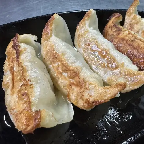 철판 만두