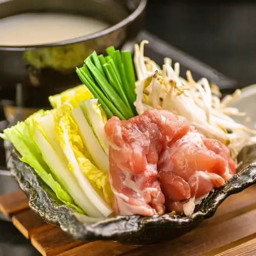 地鶏と葱の白湯鍋（１人前）