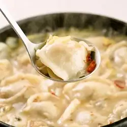 博多名物!炊き餃子