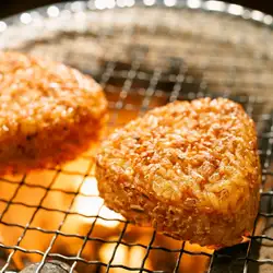 炊き込みご飯の焼きおにぎり
