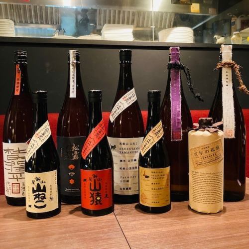 Rare local sake and shochu procured locally