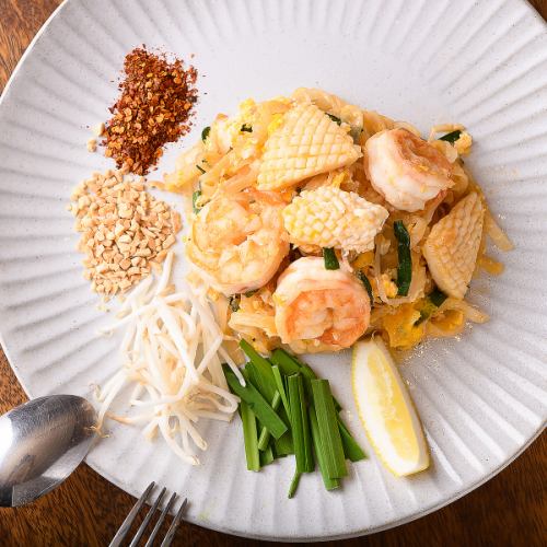 Enjoy authentic Thai cuisine♪
