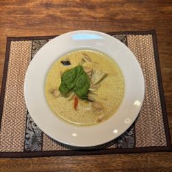 グリーンカレーチキン