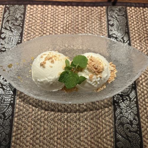 ココナッツアイスクリーム