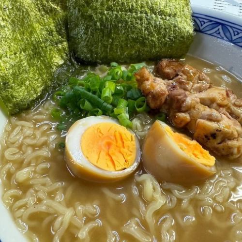 鶏ガララーメン（醤油・みそ）