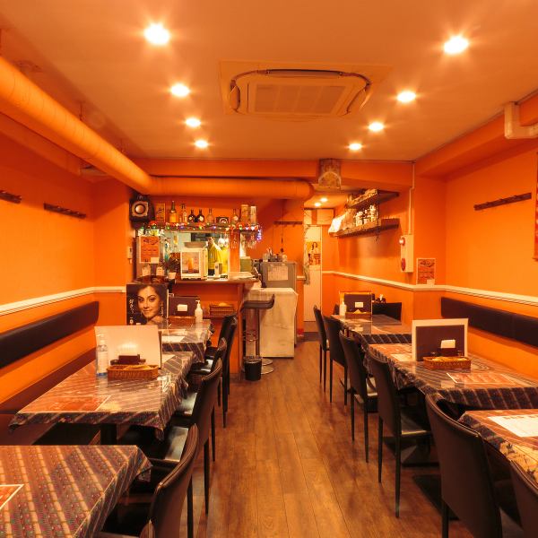 このお店のポイントは、お料理の味に加えてどんなシーンでも使えるところ☆デート/女子会/ご家族/会社宴会など沢山の人に愛されるミッション♪デリバリーで人気のバッファローチキンの食べ放題&ナン食べ放題付のコースは4250円!最高のお料理を最高の空間でお楽しみいただけます。心よりお待ちしております!