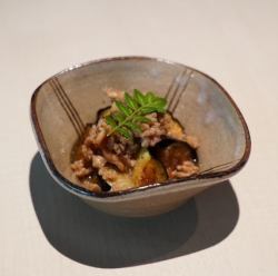 揚げ茄子のそぼろ煮