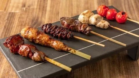 <こだわりの食材を使用>炭火を使った本格焼鳥をご用意しています