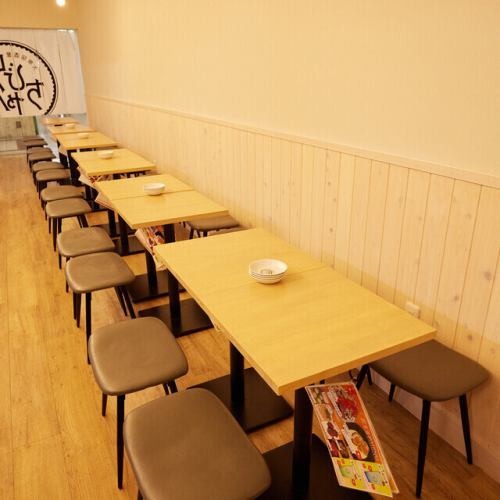 Spacious seating even in a restaurant in a station building!