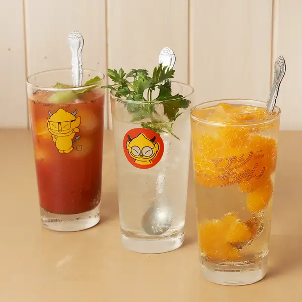 【旬の肉！魚！野菜！】こだわりの厳選食材を使用した自慢の一品も盛りだくさん！2h飲み放題付きのコース