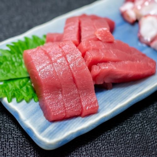 マグロ刺し/ホタテ刺し/カツオたたき
