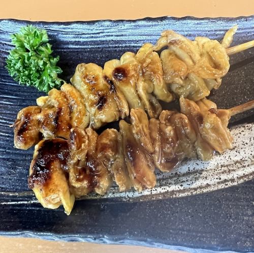 鶏皮串/レバ串/豚バラ串