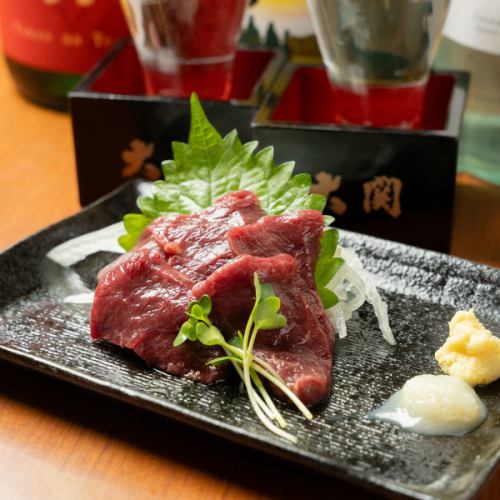 入口即化，美味无比。上等红肉，以其新鲜度脱颖而出。