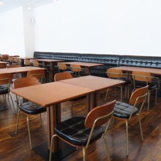《ご家族利用から普段使いまで対応可能なテーブル席です◎》