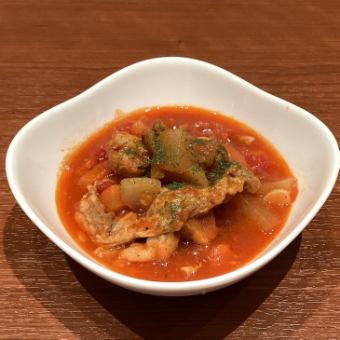豚すじトマト煮込み