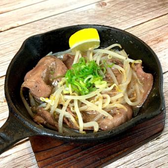 Stir-fried Beef Tongue with Bean Sprouts