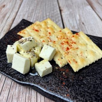 Cream cheese crackers/prosciutto cheese crackers