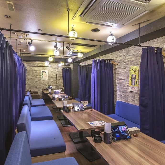 お席 | 串カツと肉寿司のお店 みつば 難波店