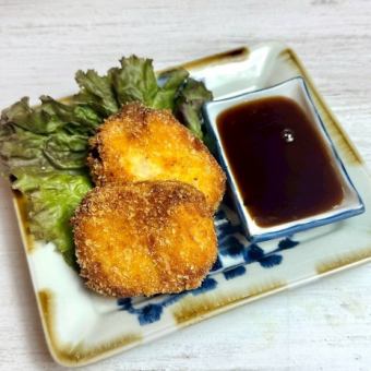 自家製いぶりがっことベーコンのポテトサラダのコロッケ