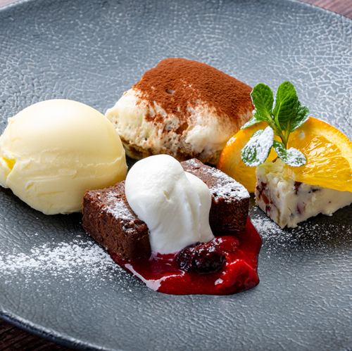 Dolce Misto (Assorted Desserts)