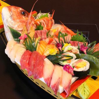 [19th Anniversary Limited Edition!] A luxurious Sawachi assortment! Boat-style sashimi and sushi set "Anniversary price valid from July 10th to July 31st"