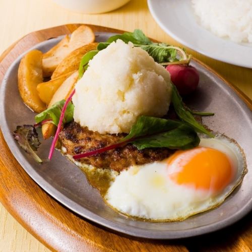 juju 철판 햄버그 스테이크 (쌀, 계란 후라이 포함)