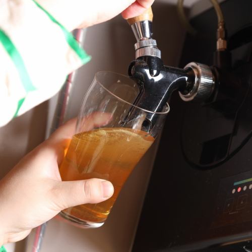 ≪女性にも人気！≫【訪れるたびに銘柄が変わるから飽きない♪】クラフトビール
