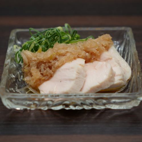 Steamed chicken with green onion and salt sauce