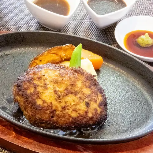 鉄板ハンバーグ 150g