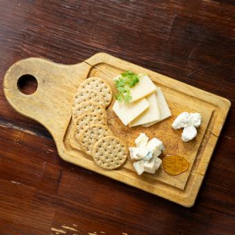 Assortment of 3 kinds of cheese