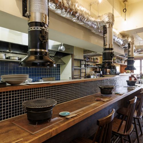 A space where you can fully enjoy the pleasure of charcoal grilled yakiniku♪