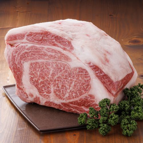 Enjoy our carefully selected high-quality Japanese Black Beef!!