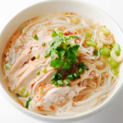Kuay Tiao Gai（泰式雞肉河粉）