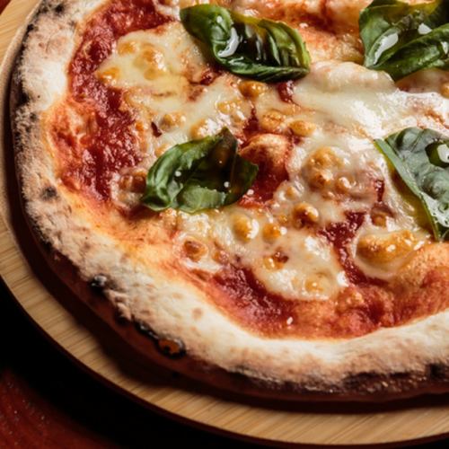 Pizza食べ飲み放題♪
