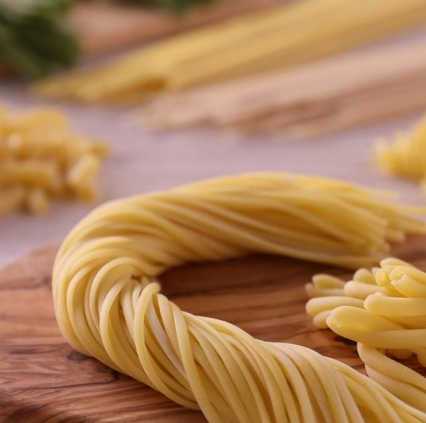 和風出汁×野菜のブロードを使用した「生パスタ」