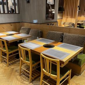 It can be used for small banquets, such as welcome and farewell parties at work.