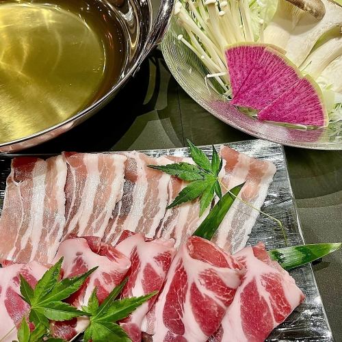 <<Exquisitely soft texture>> "Asagiri Yogurt Pork Shabu-shabu Course."The taste, service and atmosphere are all top-notch.