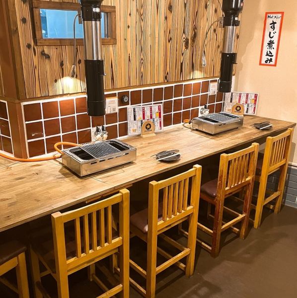 １階はカウンター６席・テーブル1席♪会社帰りの１人焼肉・サク飲み大歓迎！！