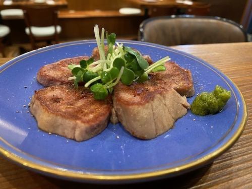 Sautéed tender pork tongue