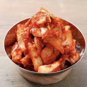 배추 김치 / 칵테일 / 매운 콩나물 각