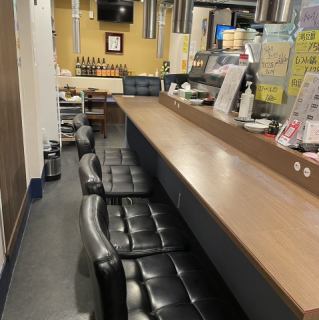 《お1人様でも気兼ねなくご利用いただけるカウンター席です◎》