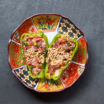 Fresh green pepper meat