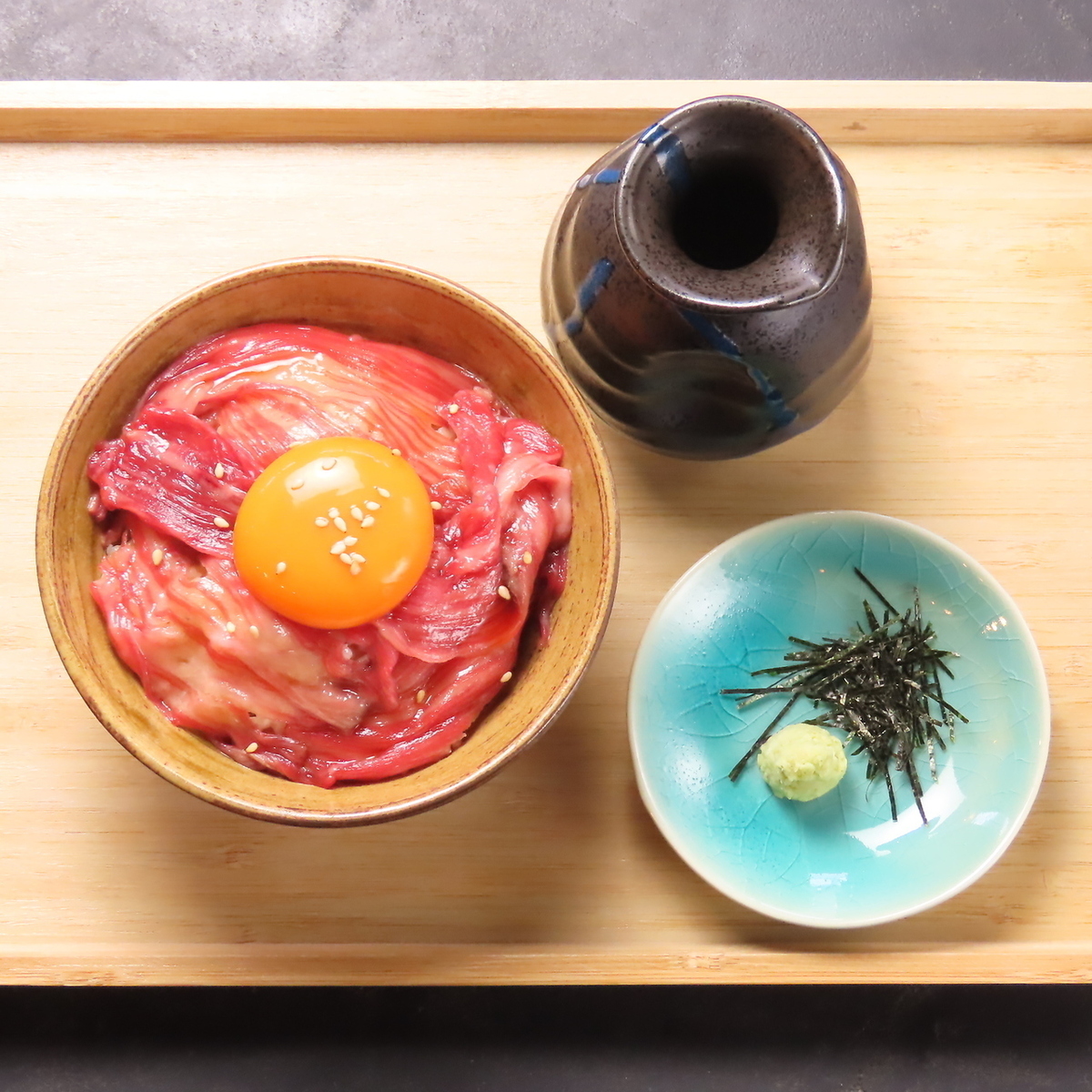 厳選和牛のジューシーな肉料理と契約農家直送の旬野菜を堪能!